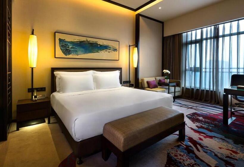 Superior Suite, Crowne Plaza Chongqing New North Zone, An Ihg