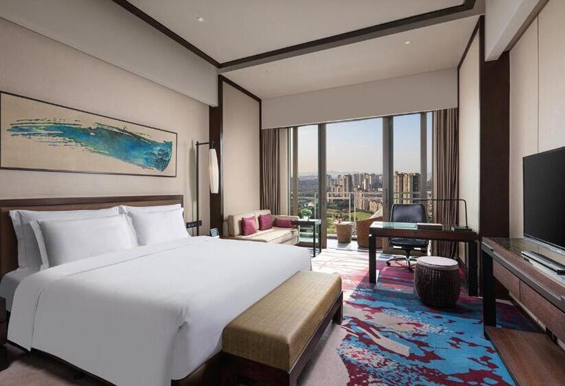 Premium Room, Crowne Plaza Chongqing New North Zone, An Ihg