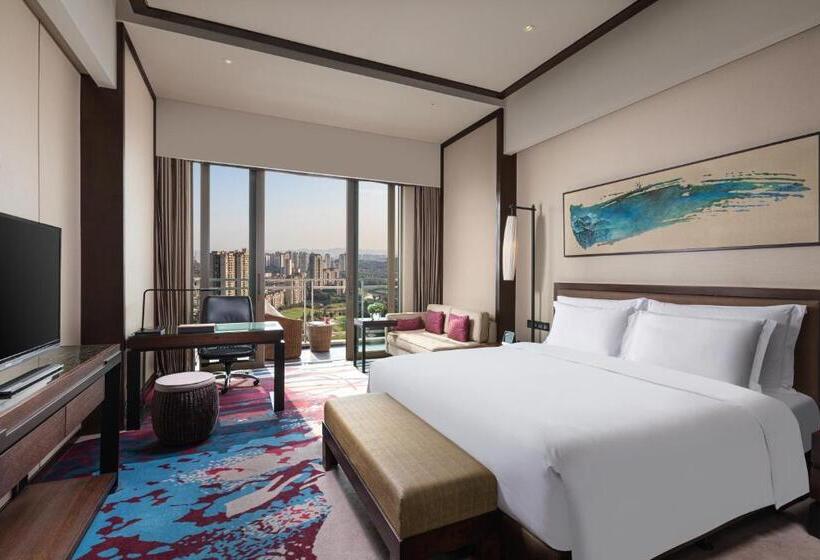 Premium Room, Crowne Plaza Chongqing New North Zone, An Ihg
