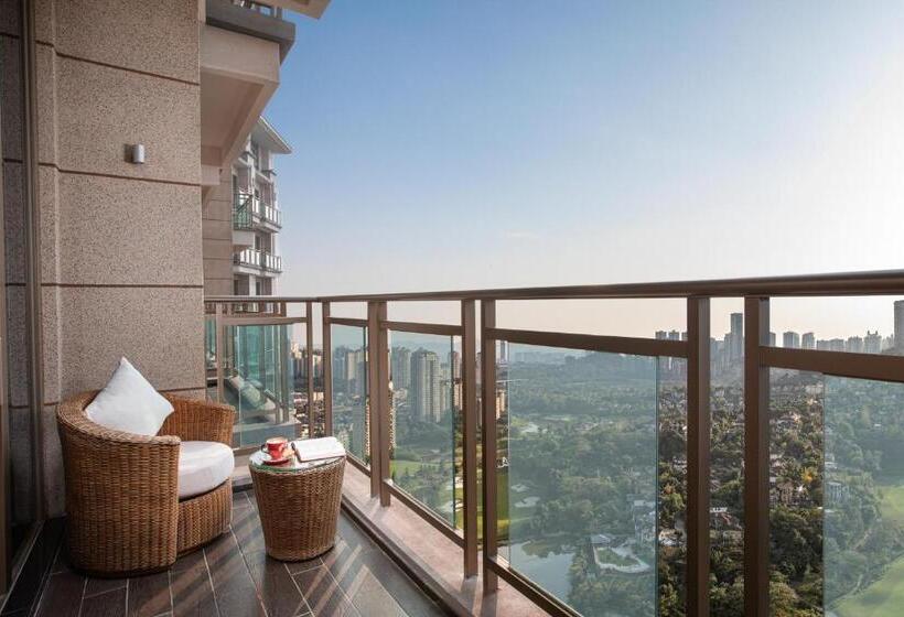 Premium Room Golf View, Crowne Plaza Chongqing New North Zone, An Ihg