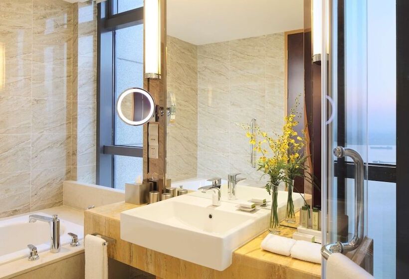 سوئیت با تخت بزرگ, Doubletree By Hilton Hotel Wuhu