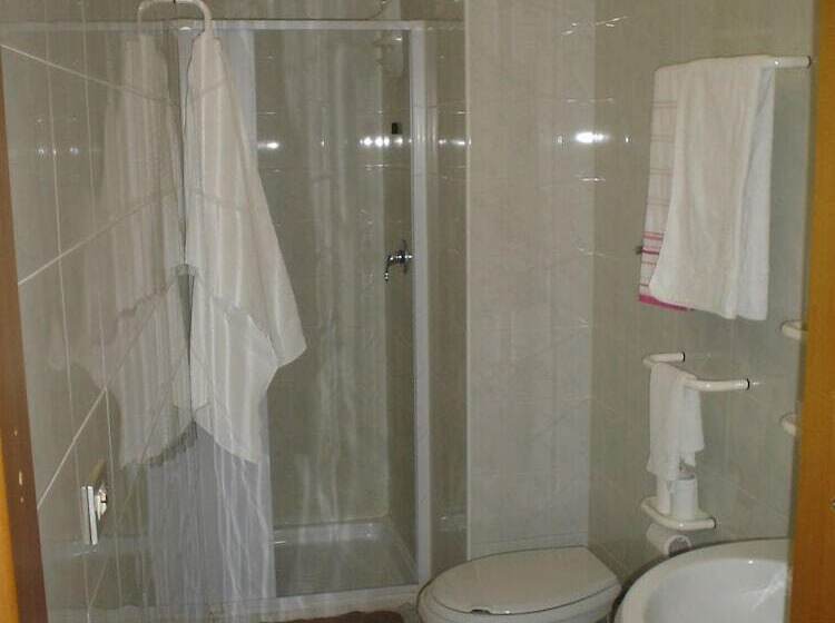 חדר סטנדרט, Esperia