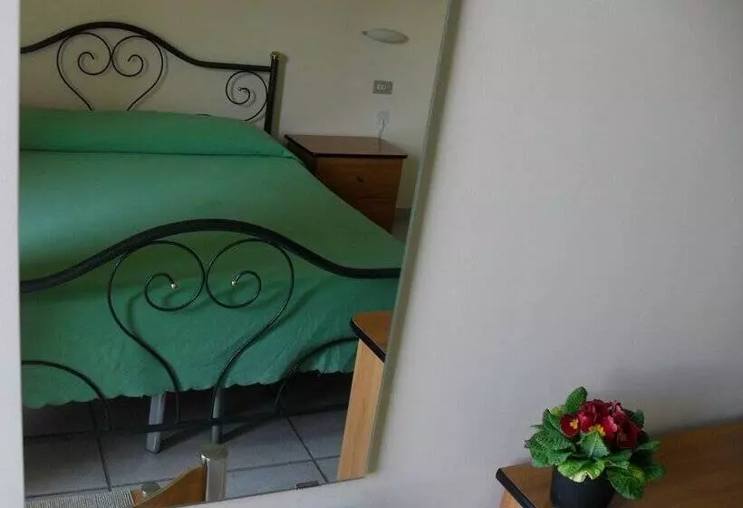 Habitació Estàndard, Esperia