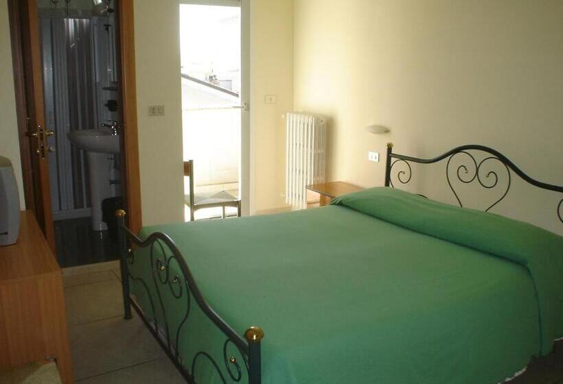 חדר סטנדרט, Esperia