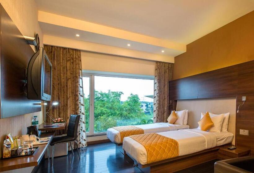 デラックスルーム, Flora Airport Hotel And Convention Centre Kochi