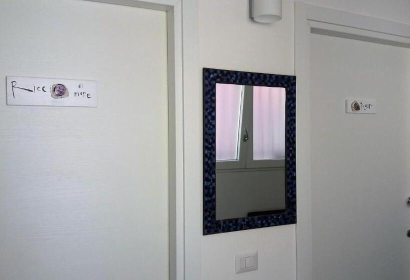 带2个卧室带海景的公寓, Giuggiulena