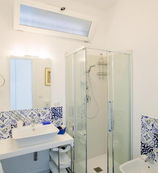 带海景的标准房, Giuggiulena