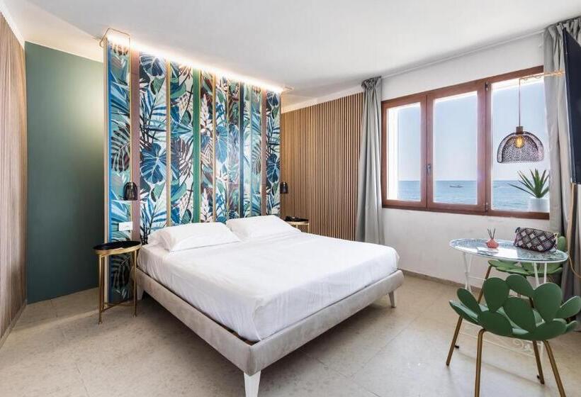 带海景的标准房, Giuggiulena