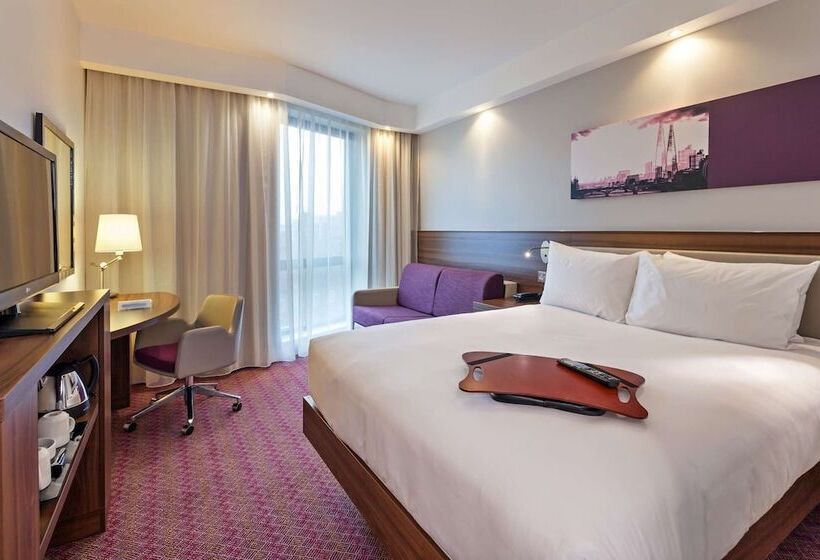 Номер Стандарт Двуспальная Кровать, Hampton By Hilton London Gatwick Airport