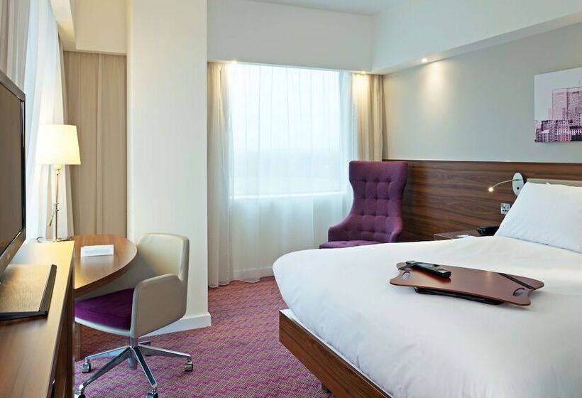 Номер Стандарт Двуспальная Кровать, Hampton By Hilton London Gatwick Airport