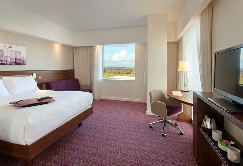 Номер Стандарт Двуспальная Кровать, Hampton By Hilton London Gatwick Airport