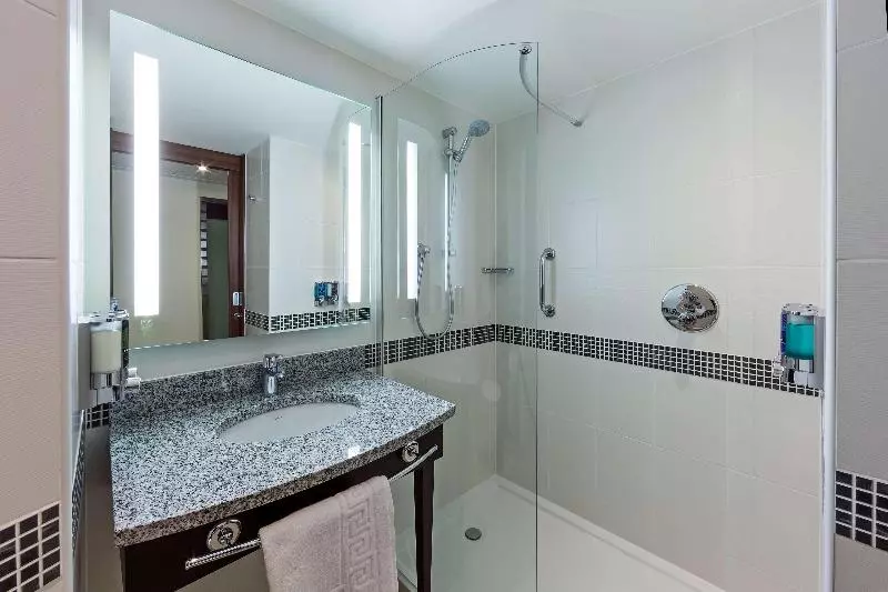 اتاق استاندارد, Hampton By Hilton London Gatwick Airport
