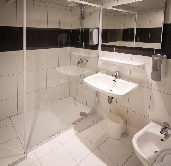 Номер Стандарт, Hôtel Saint Georges