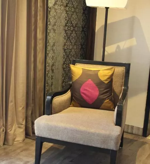 キングサイズベッドのスタンダードルーム, Hyatt Ahmedabad