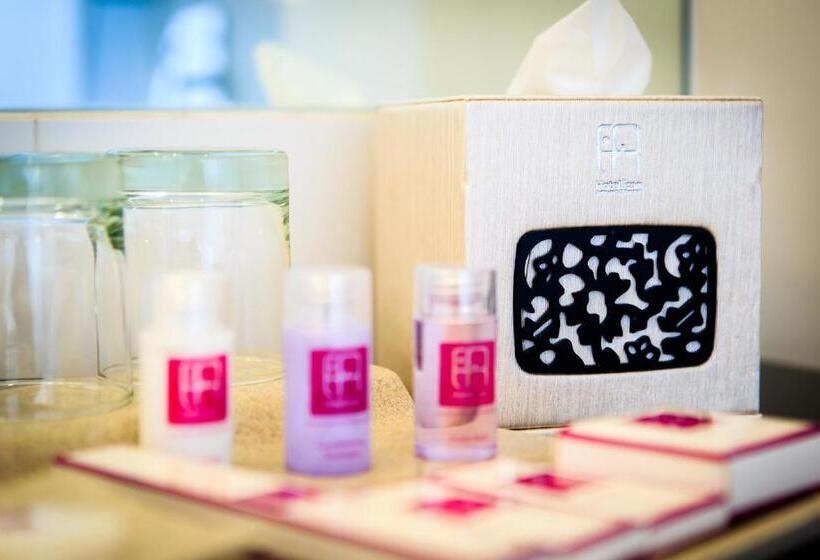 اتاق خانوادگی, Icon Bangkok Sukhumvit 2