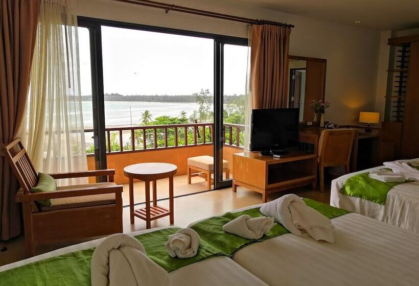 غرفة عائلية مطلّة علي البحر, Islanda Resort