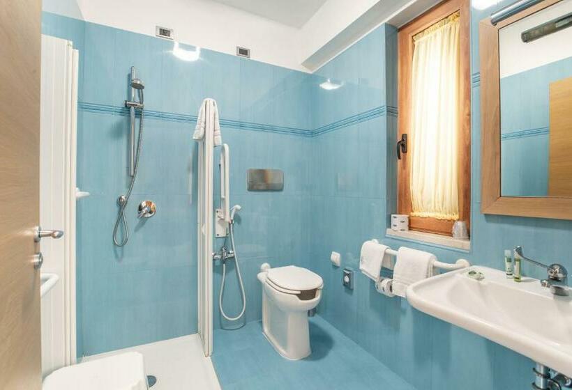 Quarto Estandar para Deficientes Físicos, Marc