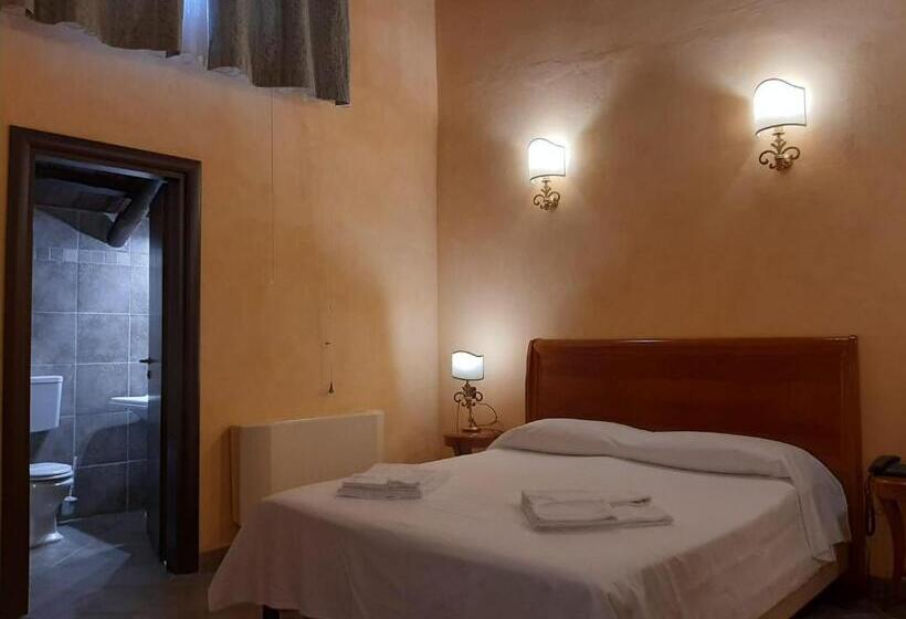 이코노미 룸, Palazzo Marzano