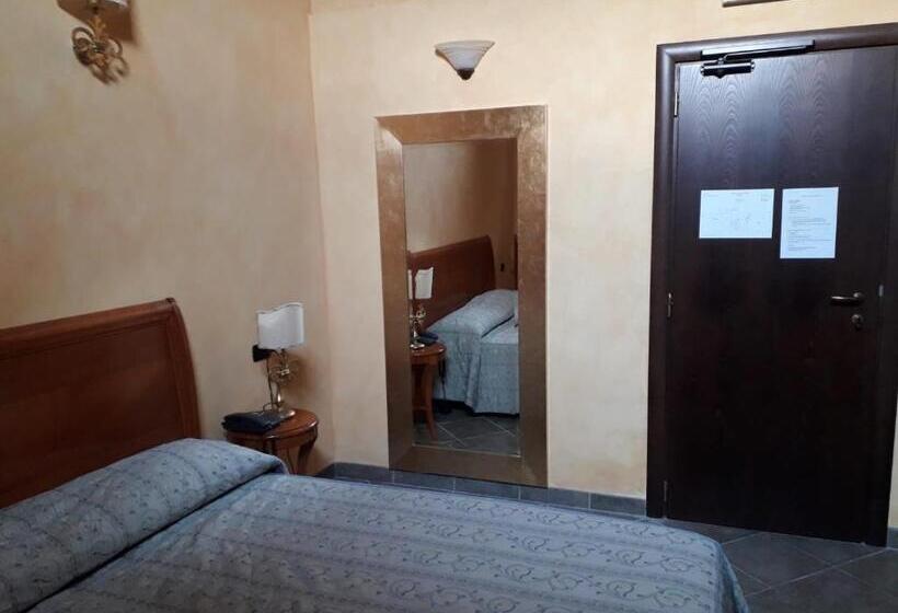 이코노미 룸, Palazzo Marzano