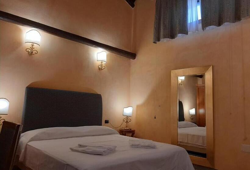 이코노미 룸, Palazzo Marzano