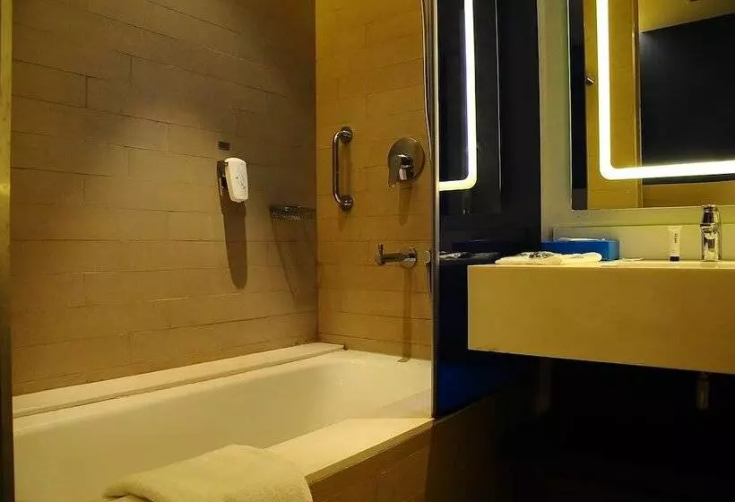 デラックスルーム, Park Inn By Radisson Gurgaon Bilaspur