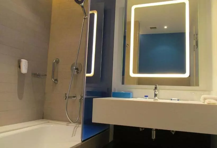 デラックスルーム, Park Inn By Radisson Gurgaon Bilaspur