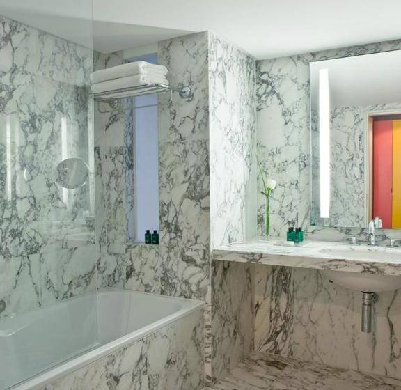 اتاق سوپریور با تخت بزرگ, Sofitel Abidjan Hotel Ivoire