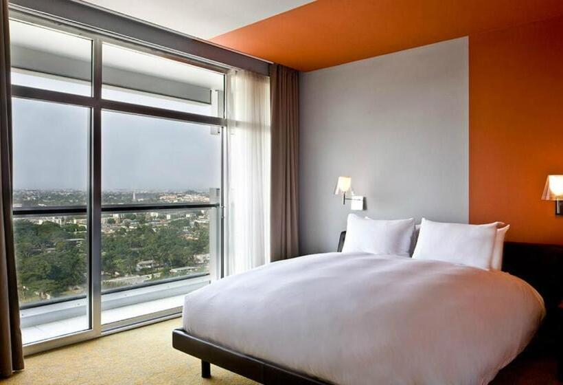 اتاق سوپریور با تخت بزرگ, Sofitel Abidjan Hotel Ivoire