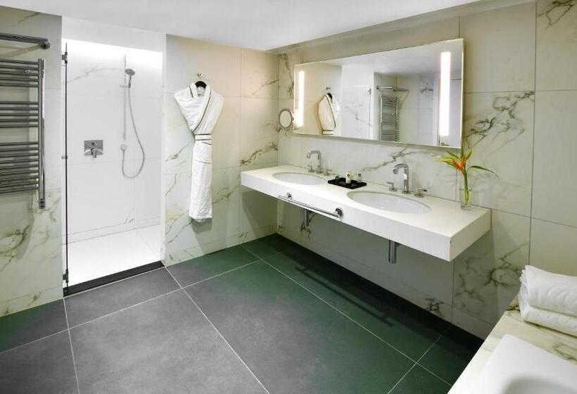 سوییت پرستیژ, Sofitel Abidjan Hotel Ivoire