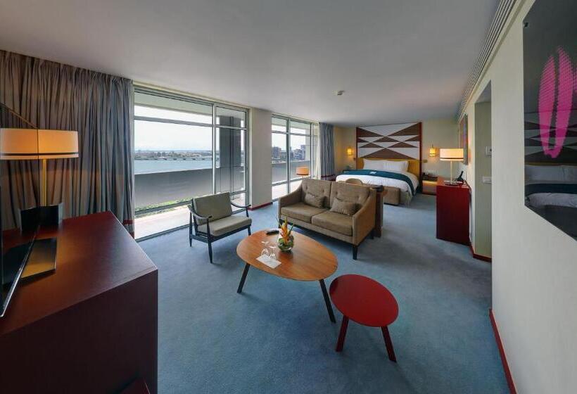 سوئیت جونیور با تخت بزرگ, Sofitel Abidjan Hotel Ivoire