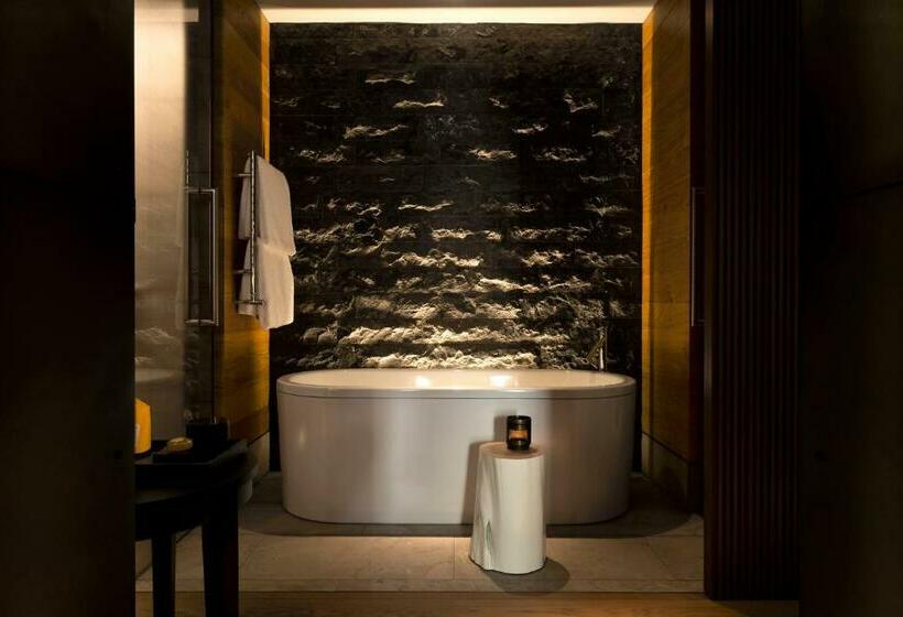 Номер Deluxe, The Chedi Andermatt