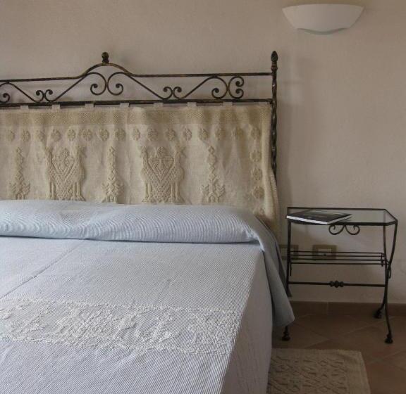 غرفة قياسية مطلّة علي الحديقة, Villa Gli Asfodeli