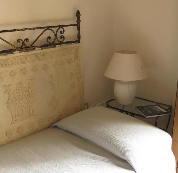 غرفة قياسية فردية, Villa Gli Asfodeli