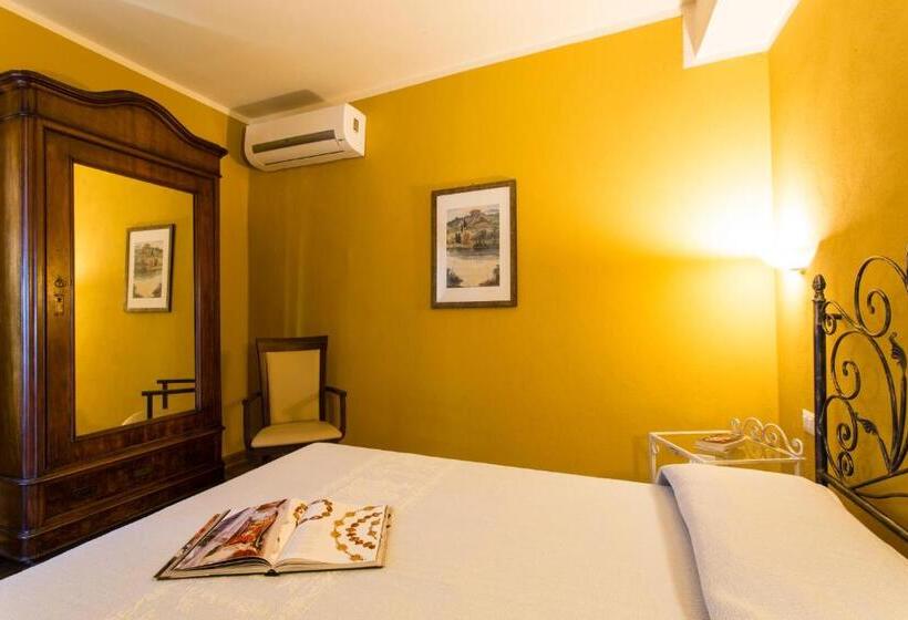 جناح كلاسيكي, Villa Gli Asfodeli