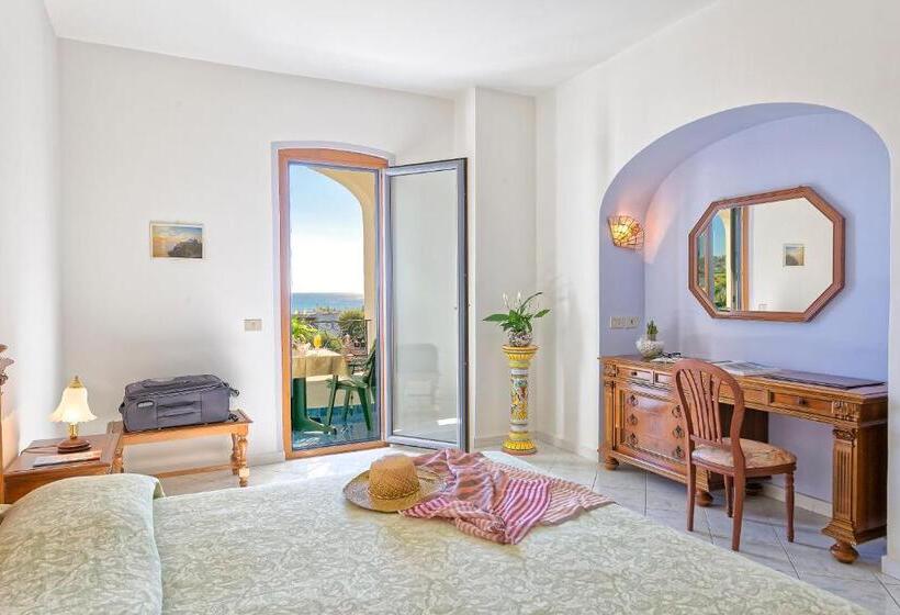 Camera Standard Vista Giardino, Zaro