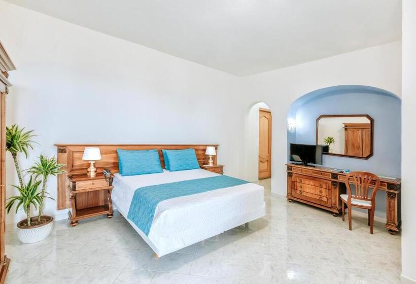 Camera Standard Vista Mare, Zaro