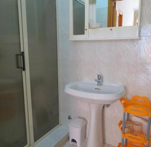 חדר סטנדרט לשלושה, Residence Villa Ascoli