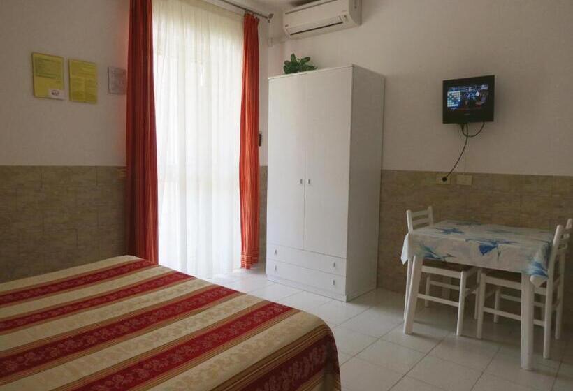 חדר סטנדרט לשלושה, Residence Villa Ascoli