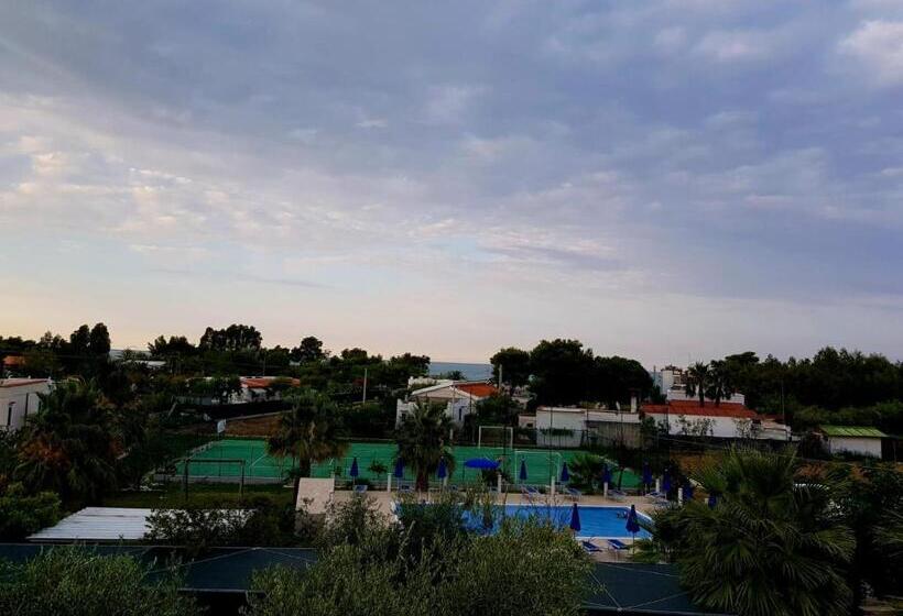 דירת פנטהאוז 1 חדרי שינה, Residence Villa Ascoli