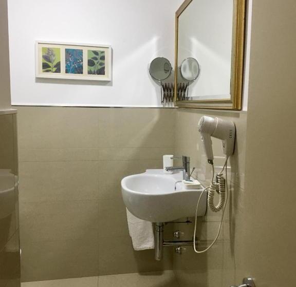 اتاق استاندارد چهار تخته, Sangiuliano114 B&b