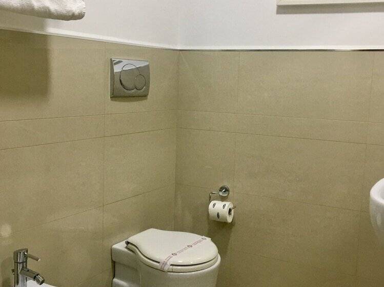 اتاق استاندارد چهار تخته, Sangiuliano114 B&b