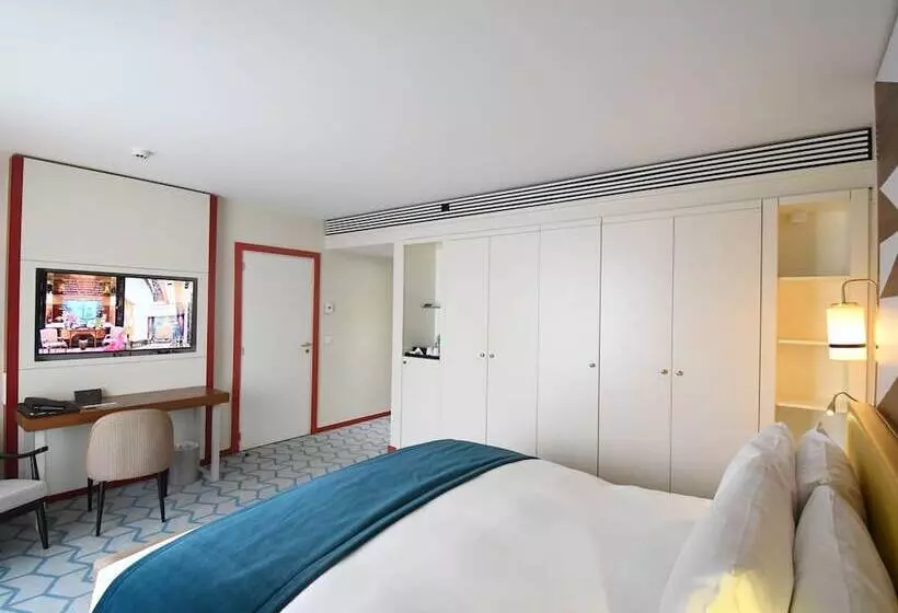 レイクビューデラックスルーム, Sofitel Abidjan Hotel Ivoire