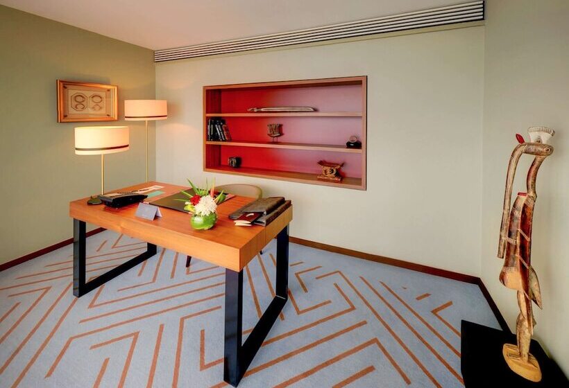 سوئیت پرزیدنت, Sofitel Abidjan Hotel Ivoire