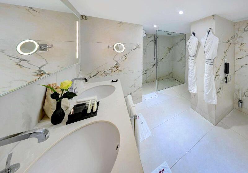 سوییت پرستیژ, Sofitel Abidjan Hotel Ivoire