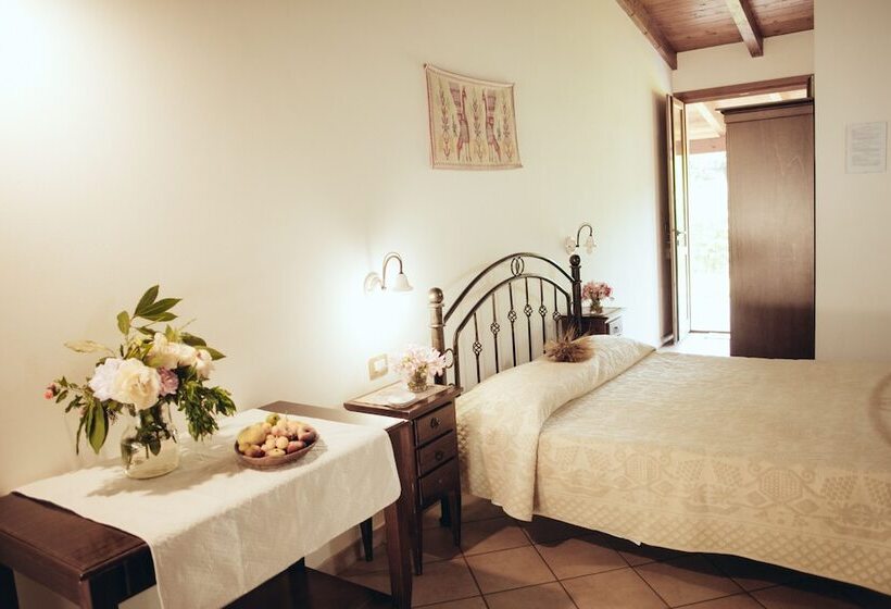 스탠다드 트리플 룸, Su Leunaxiu