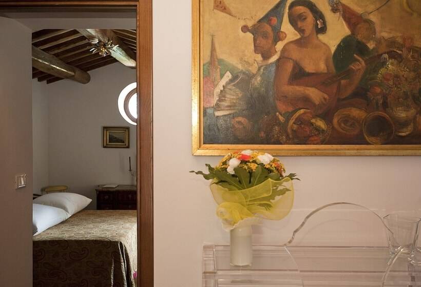 Королевский Люкс, Tenuta Ponziani   Griffin S Resort