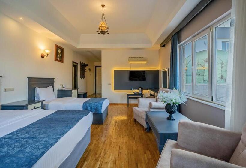 اتاق استاندارد سه نفره, Ugurlu Termal Tatil Köyü