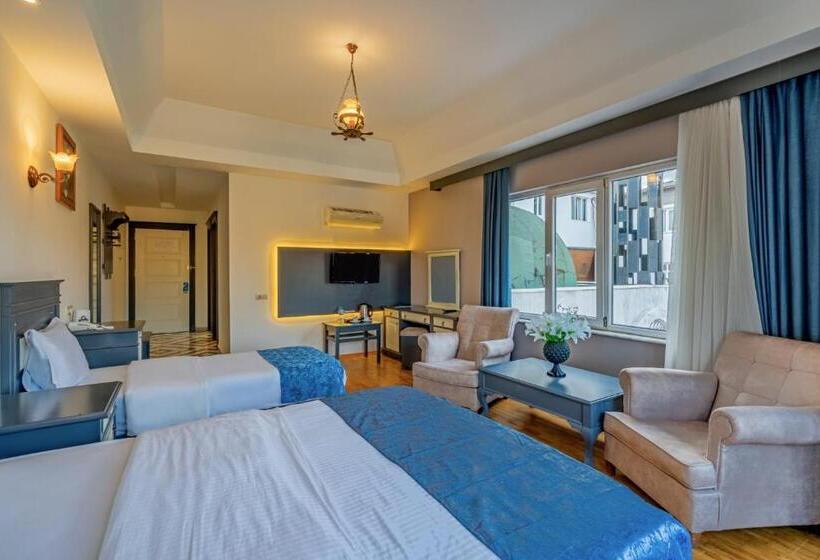 اتاق استاندارد سه نفره, Ugurlu Termal Tatil Köyü