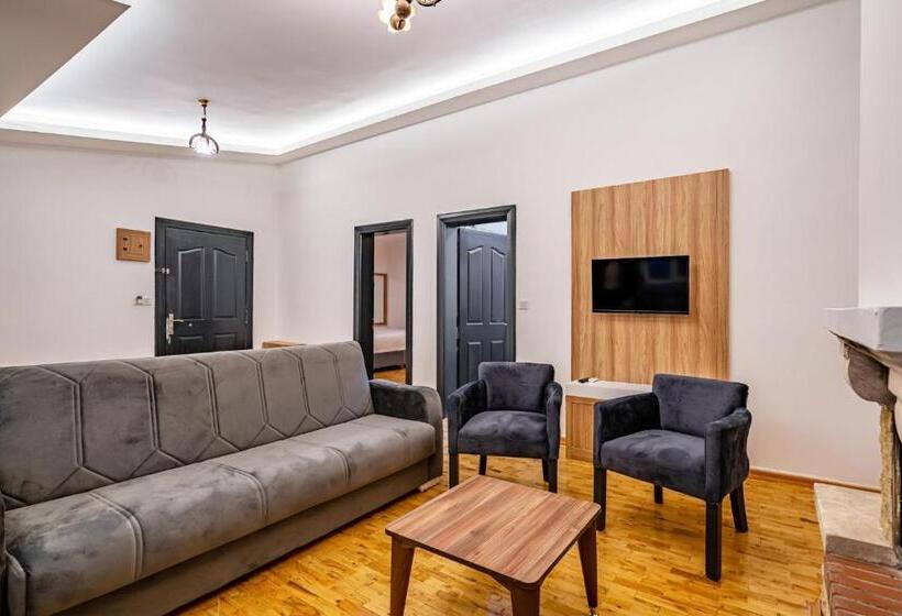 سوییت خانوادگی, Ugurlu Termal Tatil Köyü