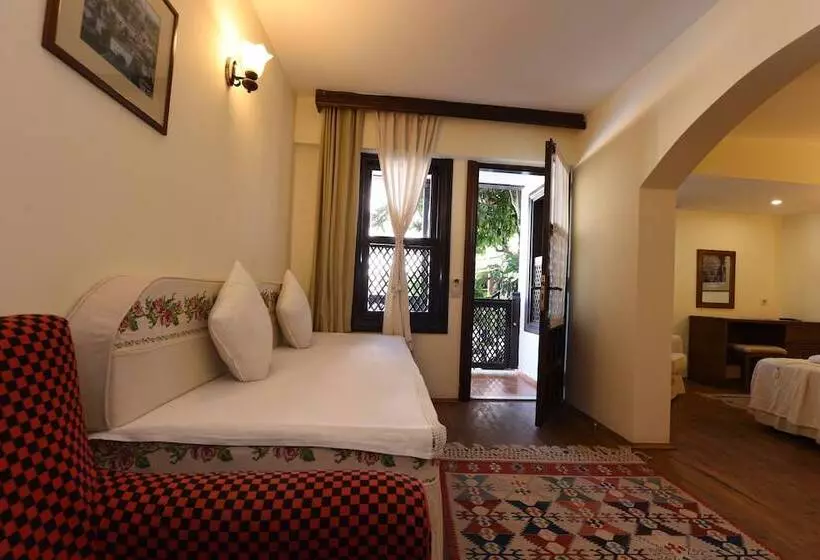 デラックスルーム, Villa Konak